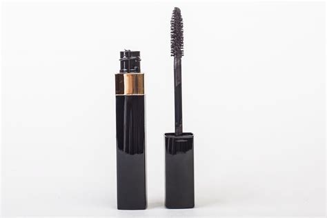 dimensions de chanel mascara 40 subversif|Chanel mascara.